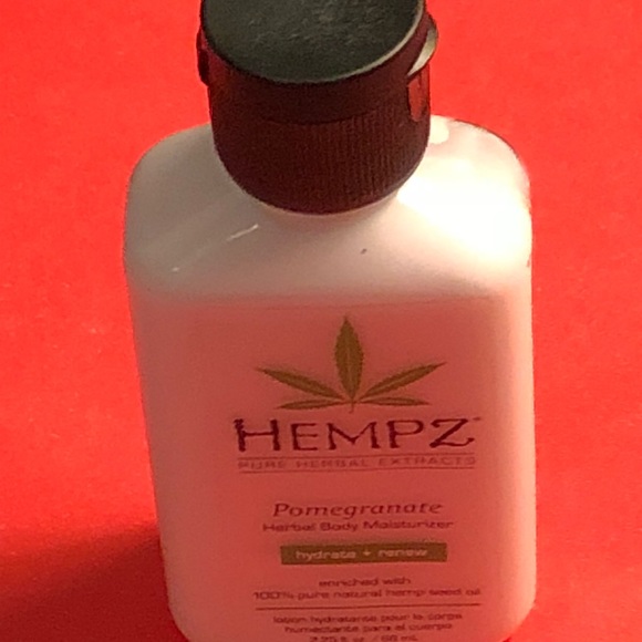 Hempz Other - Hempz body moisturizer